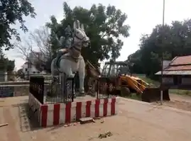 Arulmigu Annaviyappar Temple, Vengayapatti - 621211 Temple