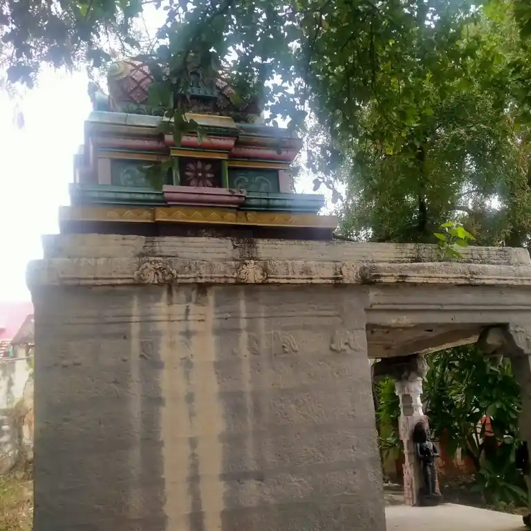 Arulmigu Anumadhaperumal Temple, Ayakudi - 624613 அருள்மிகு அனுமந்தப்பெருமாள் திருக்கோயில், Ayakudi - 624613, Dindigul - Ancient Temple Architecture and History Image 2
