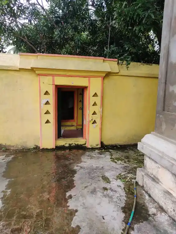 Arulmigu Anumandharaya Swamy Temple, Enathimangalam - 607107 அருள்மிகு அனுமந்தராயசுவாமி திருக்கோயில், Enathimangalam - 607107, Viluppuram - Ancient Temple Architecture and History Image 4