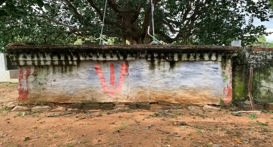 Arulmigu Anumantharaya Perumal Temple, Bangarishi Kuppam - 635803 அருள்மிகு அனுமந்தராயர்சுவாமி திருக் கோயில், பங்கரிசிகுப்பம் - 635803, Vellore - Ancient Temple Architecture and History Image 7