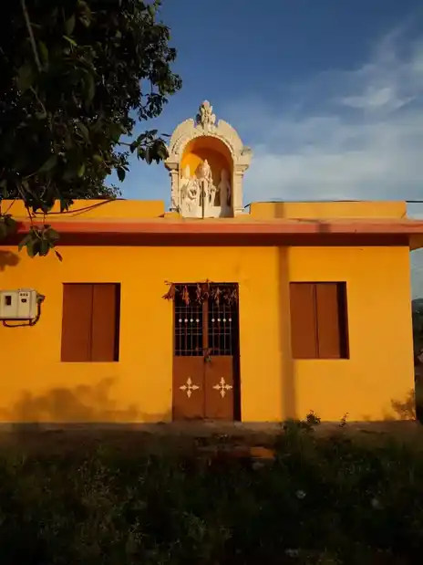 Arulmigu Anumantharaya Swamy Temple, Bevunatham - 635118 அருள்மிகு அனுமந்தராயசாமி திருக்கோயில், Bevunatham - 635118, Krishnagiri - Ancient Temple Architecture and History Image 2