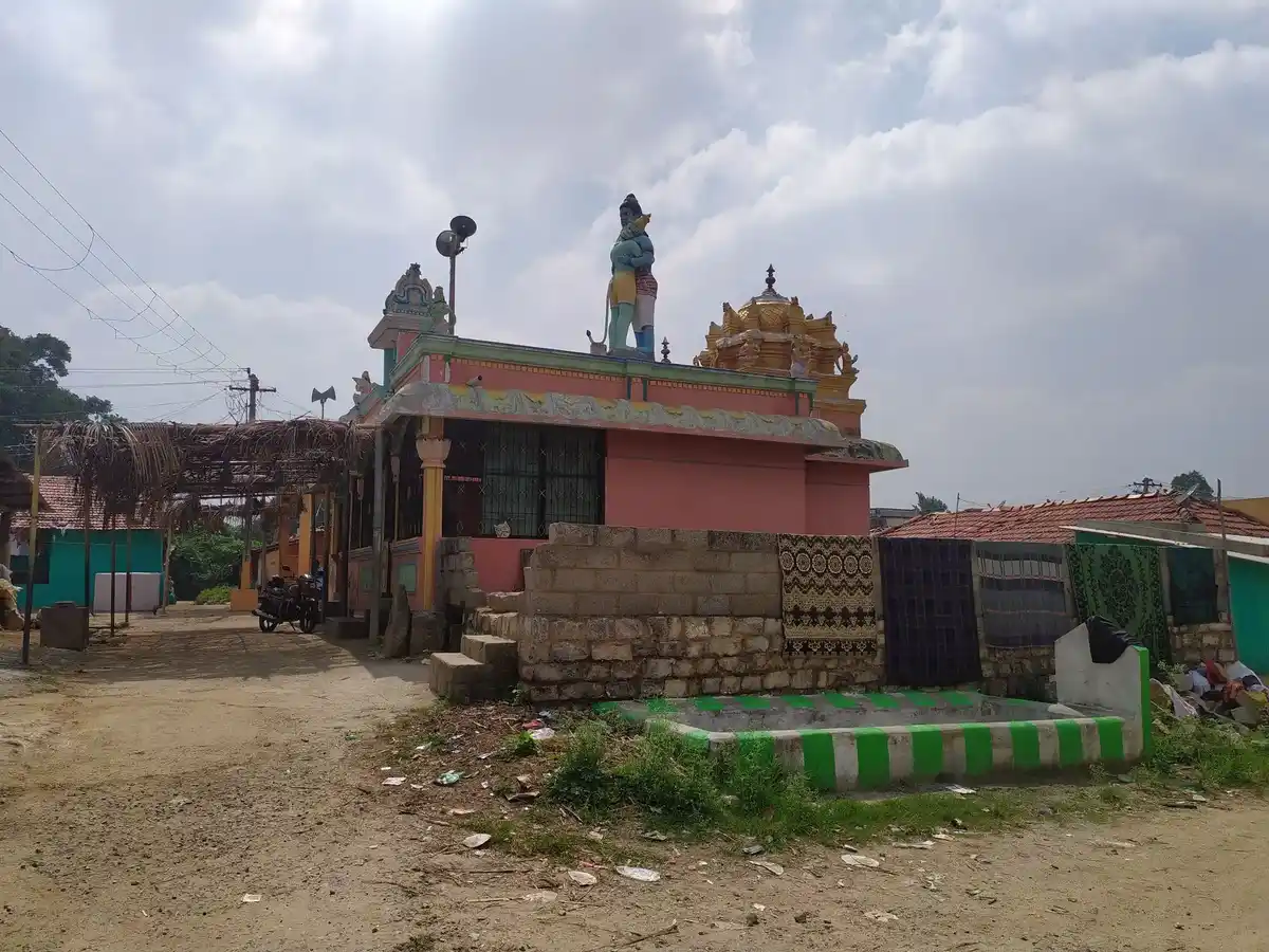 Arulmigu Anumantharaya Swamy Temple, Kurupatti, Saragapalli - 635114 அருள்மிகு அனுமந்தராயசாமி திருக்கோயில், Kurupatti, Saragapalli - 635114, Krishnagiri - Ancient Temple Architecture and History Image 2