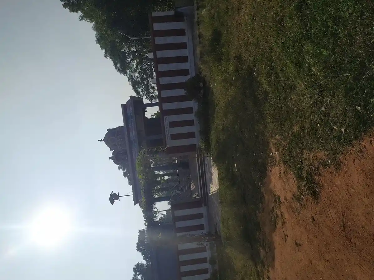 Arulmigu Anumantharaya Swamy Temple, Thavarakarai - 635107 அருள்மிகு அனுமந்தராயசாமி திருக்கோயில், Thavarakarai - 635107, Krishnagiri - Ancient Temple Architecture and History Image 3