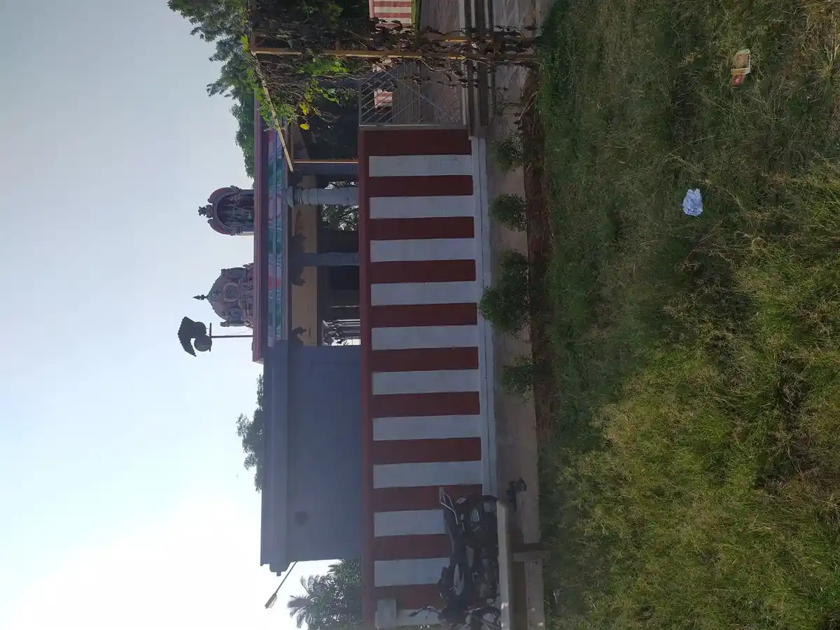 Arulmigu Anumantharaya Swamy Temple, Thavarakarai - 635107 அருள்மிகு அனுமந்தராயசாமி திருக்கோயில், Thavarakarai - 635107, Krishnagiri - Ancient Temple Architecture and History Image 4