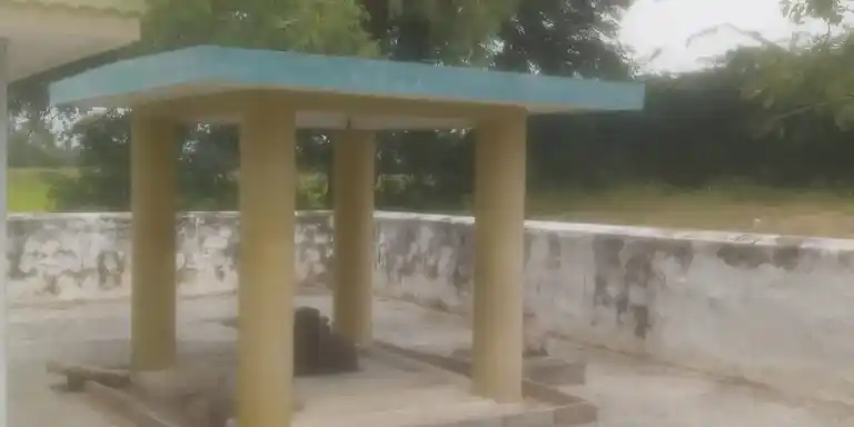 Arulmigu Anumantharayaperumal Temple, Moovanour - 621002 அருள்மிகு அனுமந்தராயப்பெருமாள் திருக்கோயில், Moovanour - 621002, Thiruchirappalli - Ancient Temple Architecture and History Image 3