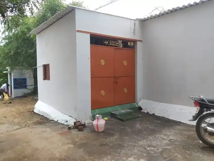 Arulmigu Anumantharayar Swamy Temple, Andankoil - 639002 Arulmigu Anumantharayar Swamy Temple, Andankoil - 639002, Karur - Ancient Temple Architecture and History Image 2