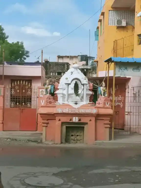 Arulmigu Anumantharayar Temple, Otteri, Chennai - 600012 அருள்மிகு அனுமந்தராயர் திருக்கோயில், ஓட்டேரி, சென்னை - 600012, Chennai - Ancient Temple Architecture and History Image 4