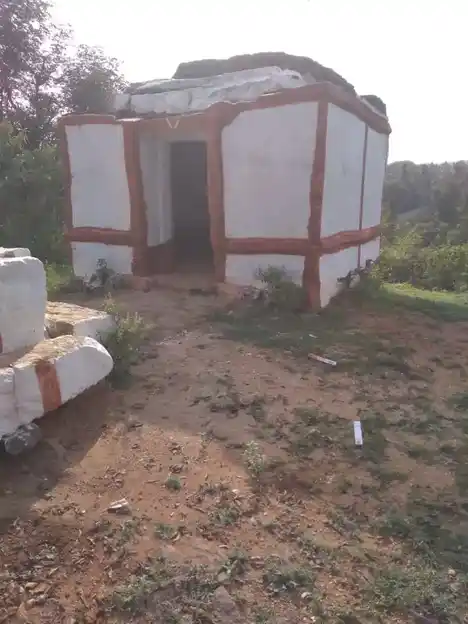 Arulmigu Anumantharayaswami Temple, Morasapalli - 635810 அருள்மிகு அணுமந்தராயசுவாமி திருக்கோயில், மொரசபல்லி - 635810, Vellore - Ancient Temple Architecture and History Image 4