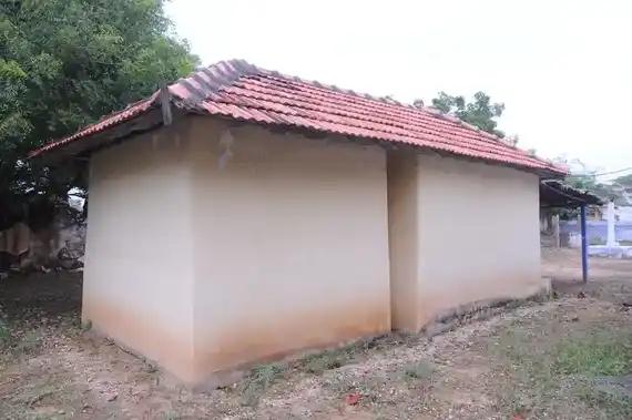 Arulmigu Anumantharayaswamy Temple, Amandhakadavu - 642126 அருள்மிகு அனுமந்தராயர் திருக்கோயில், Amandhakadavu - 642126, Tiruppur - Ancient Temple Architecture and History Image 2