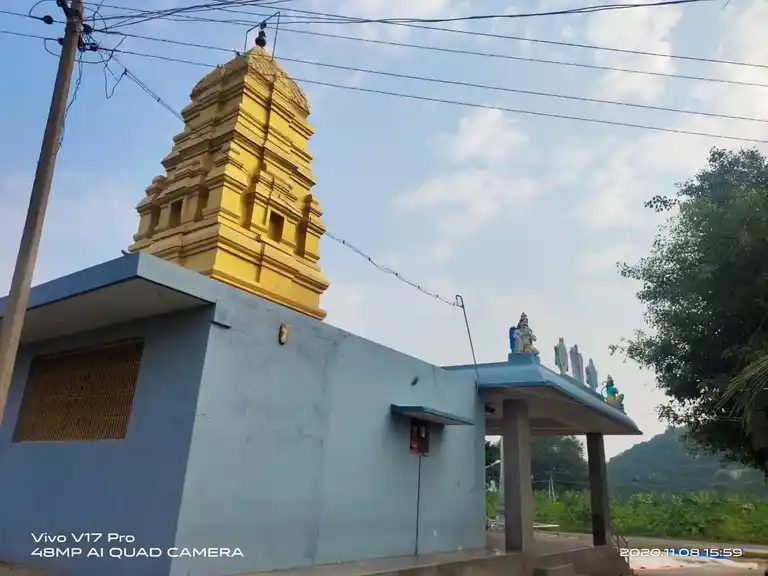Arulmigu Anumantharayaswamy Temple, Devarakundani - 635121 அருள்மிகு அனுமந்தராய சுவாமி திருக்கோயில், Devarakundani - 635121, Krishnagiri - Ancient Temple Architecture and History Image 2