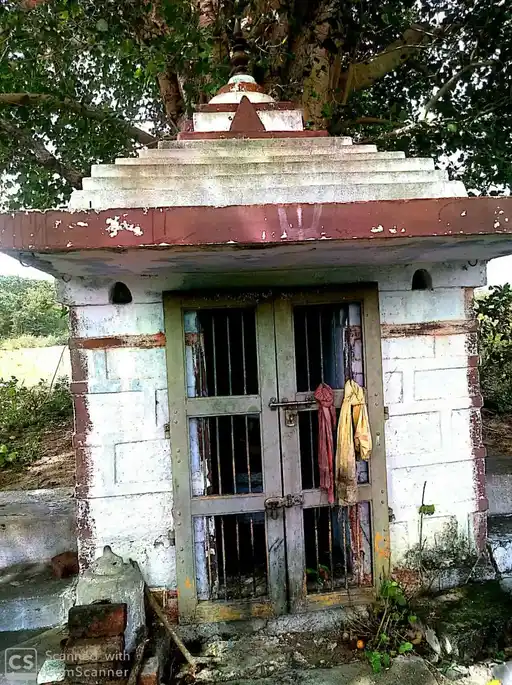 Arulmigu Anumantharayaswamy Temple, Ladduvadi - 637002 அருள்மிகு அனுமந்தராயசாமி திருக்கோயில், Ladduvadi - 637002, Namakkal - Ancient Temple Architecture and History Image 4