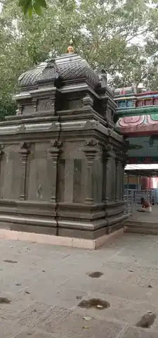 Arulmigu Anumantharayaswamy Temple, Perumal Koil Valakam, Tiruppur South - 641604 அருள்மிகு அனுமந்தராய சுவாமி திருக்கோயில், Perumal Koil Valakam, Tiruppur South - 641604, Tiruppur - Ancient Temple Architecture and History Image 2