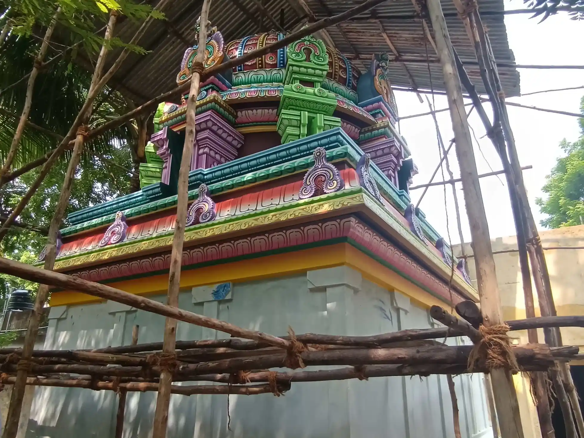 Arulmigu Anumar Temple, Maadhanam - 609104 அருள்மிகு அனுமார் திருக்கோயில், Sirkazhi - 609104, Mayiladuthurai - Ancient Temple Architecture and History Image 2