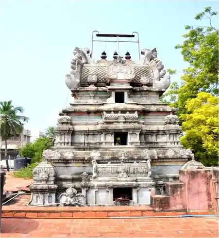 Arulmigu Anumarkothandaramaswamy Temple, Paramakudi - 623707 அருள்மிகு அனுமார் கோதண்டராமசாமி திருக்கோயில், Paramakudi - 623707, Ramanathapuram - Ancient Temple Architecture and History Image 3