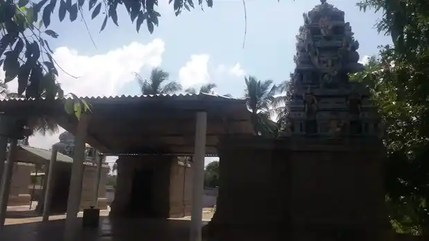Arulmigu Apachimar Temple, Singanallur - 638116 அருள்மிகு அப்பிச்சிமார்மடம், சிங்காநல்லூர், பெருந்துறை மடம், Singanallur - 638116, Erode - Ancient Temple Architecture and History Image 5