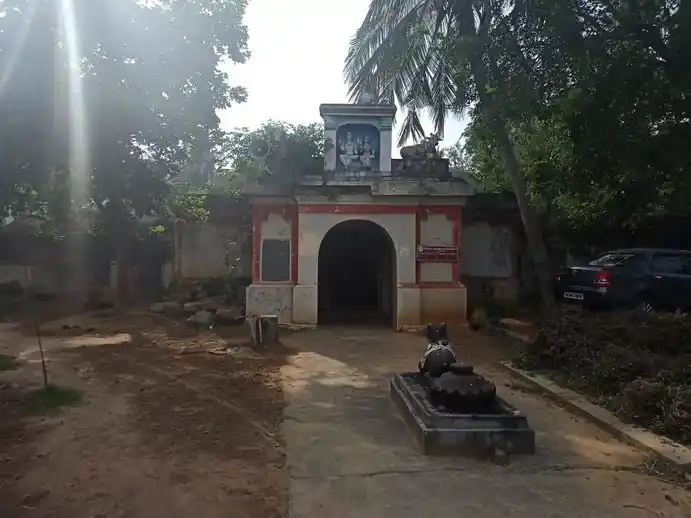 Arulmigu Aparatharatchagar Temple, Utkottai - 621901 Arulmigu Aparatharatchagar Temple, Utkottai - 621901, Ariyalur - Ancient Temple Architecture and History Image 2