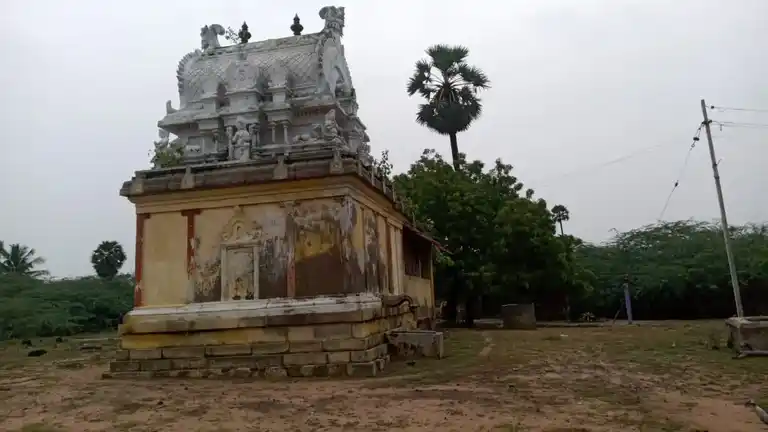 Arulmigu Aramudaiya Nayagiyamman Temple, Theerthandathanam - 623406 அருள்மிகு. அறமுடைய நாயகியம்மன் திருக்கோயில், Theerthandathanam - 623406, Ramanathapuram - Ancient Temple Architecture and History Image 2