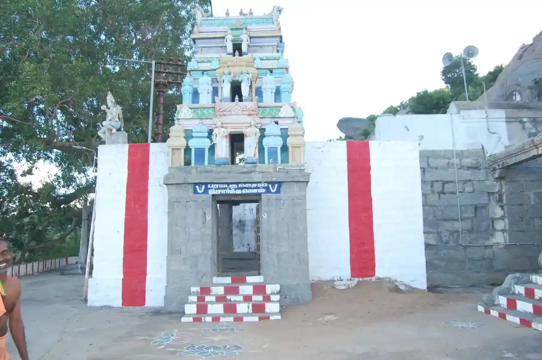 Arulmigu Aranganadhasamy Temple, Hill Top, Singavaram - 604202 அருள்மிகு அரங்கநாதசுவாமி திருக்கோயில், குன்றின் மேல், சிங்கவரம் - 604202, Viluppuram - Ancient Temple Architecture and History Image 5