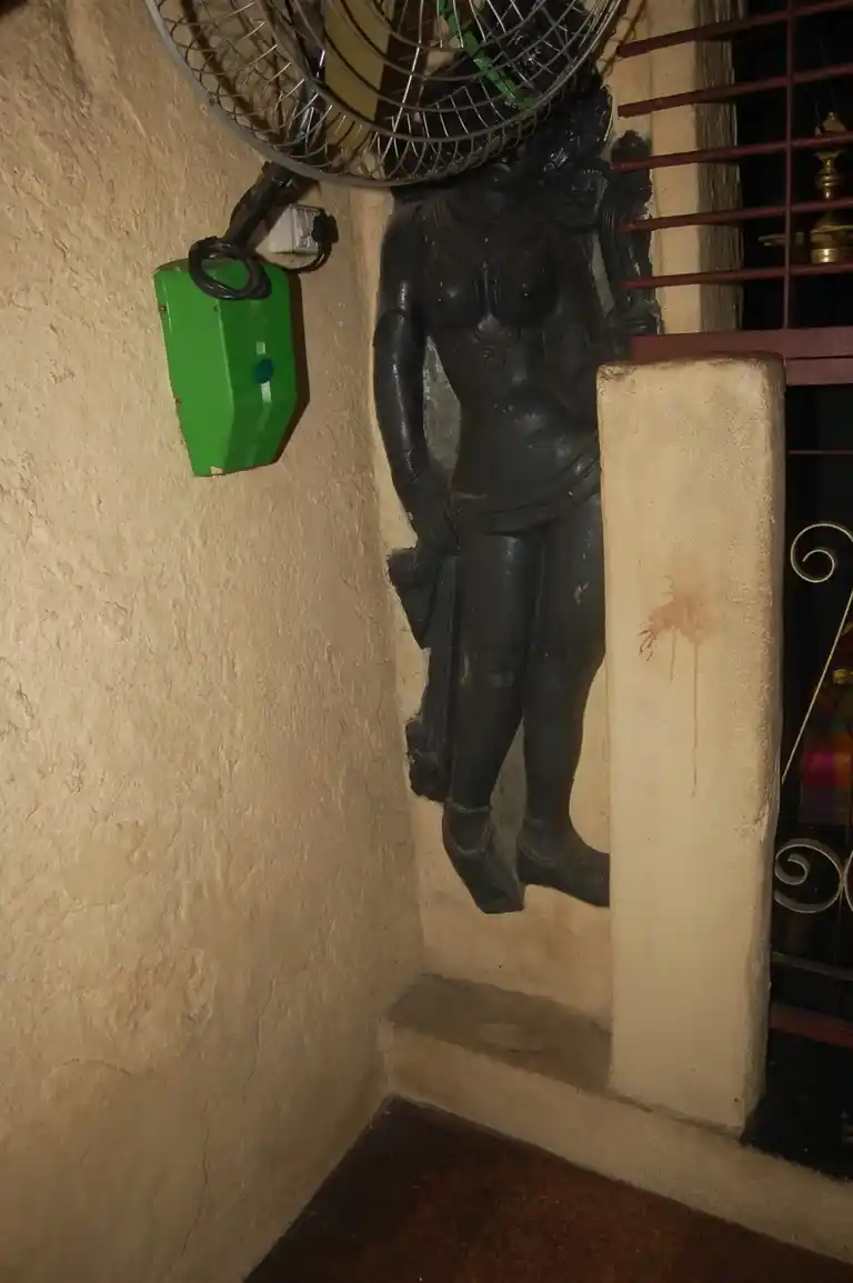 Arulmigu Aranganadhasamy Temple, Hill Top, Singavaram - 604202 அருள்மிகு அரங்கநாதசுவாமி திருக்கோயில், குன்றின் மேல், சிங்கவரம் - 604202, Viluppuram - Ancient Temple Architecture and History Image 9