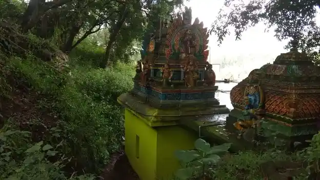 Arulmigu Arangaramar Kannan Mariamman Temple, Wellington, Coonoor - 643101 அருள்மிகு அரங்கராமர் கண்ணன் மாரியம்மன் திருக்கோயில், Wellington, Coonoor - 643101, Nilgiris - Ancient Temple Architecture and History Image 5