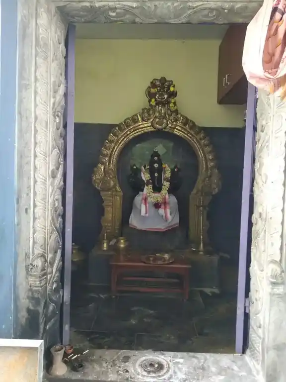 Arulmigu Arangula Vinayagar Temple, Maramadakki - 614622 அருள்மிகு அரங்குளவிநாயகர் திருக்கோயில், Maramadakki - 614622, Pudukkottai - Ancient Temple Architecture and History Image 2