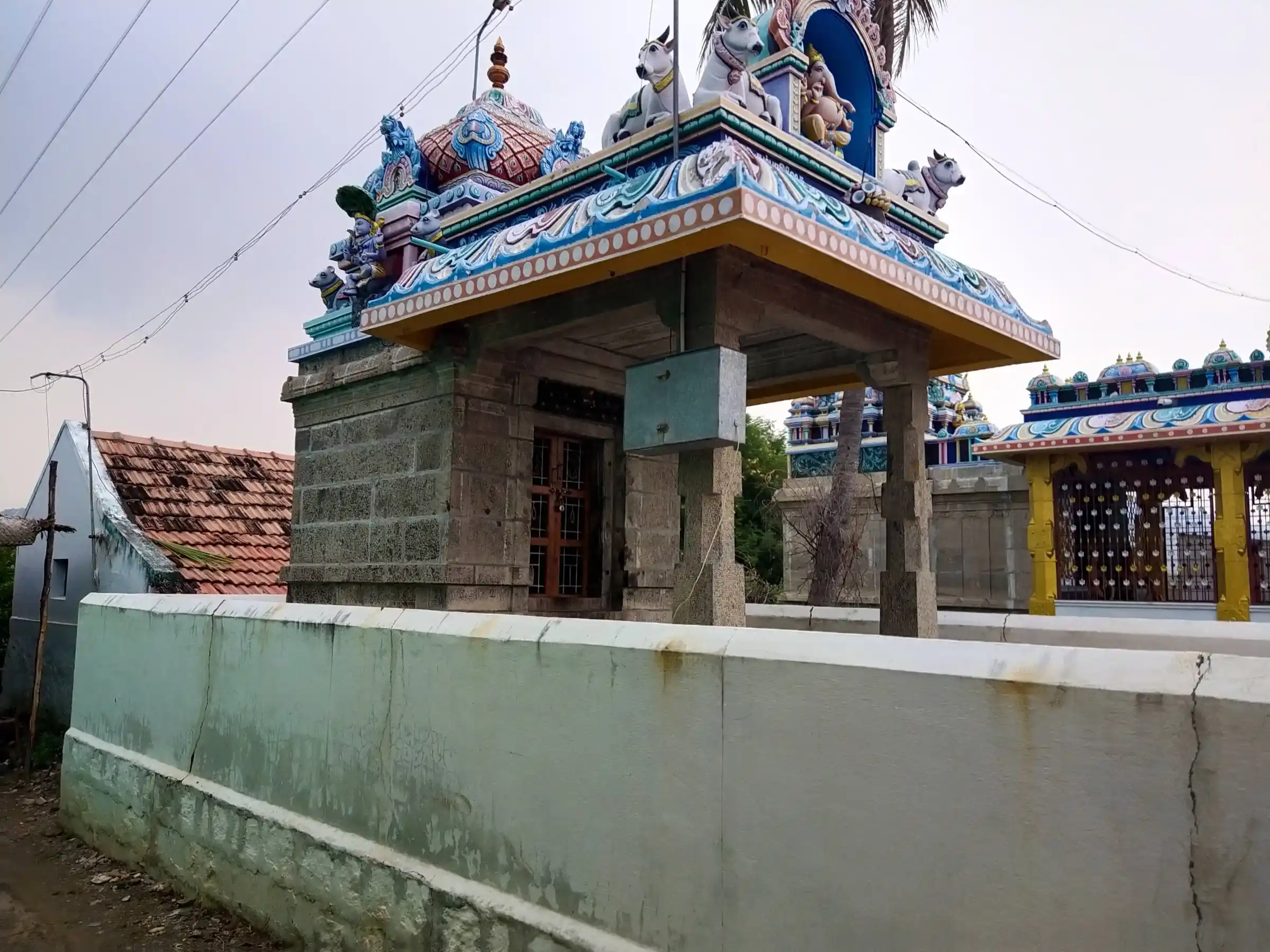 Arulmigu Aranmanai Vinaygar Temple, Nagalaburam - 621002 Temple