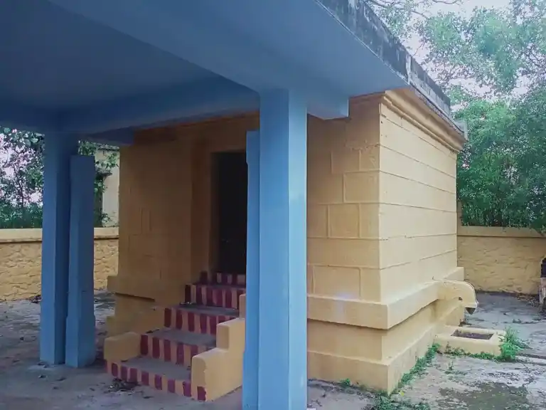 Arulmigu Arasadi Krishnaswamy Temple, Puravassery, Thereikalputhoor - 629704 அருள்மிகு அரசரடி கிருஷ்ணசுவாமி திருக்கோயில், Puravassery, Thereikalputhoor - 629704, Kanyakumari - Ancient Temple Architecture and History Image 2