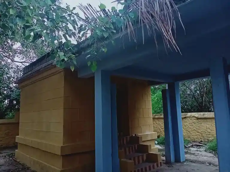 Arulmigu Arasadi Krishnaswamy Temple, Puravassery, Thereikalputhoor - 629704 அருள்மிகு அரசரடி கிருஷ்ணசுவாமி திருக்கோயில், Puravassery, Thereikalputhoor - 629704, Kanyakumari - Ancient Temple Architecture and History Image 4