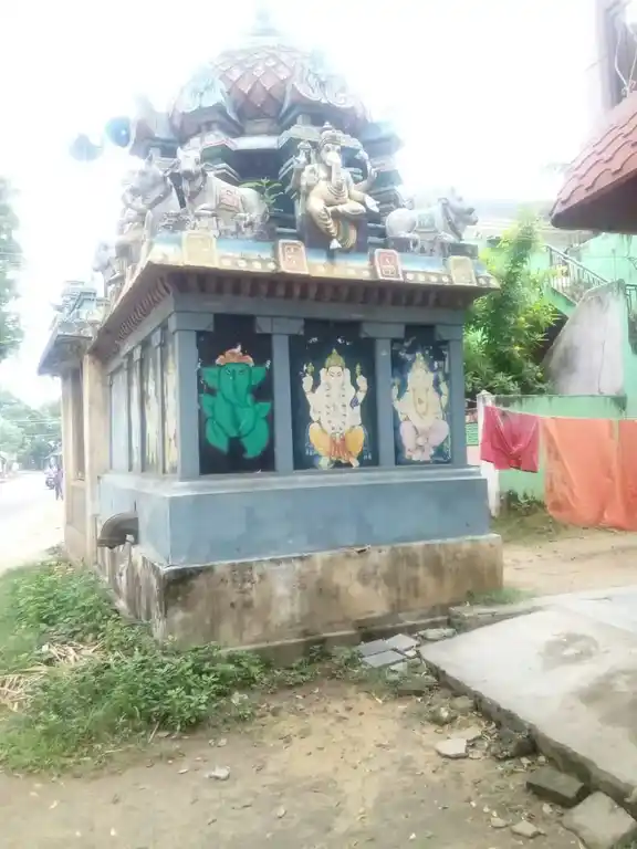 Arulmigu Arasadi Pillaiyar Temple, S.Pudhur - 612201 அருள்மிகு அரசடி பிள்ளையார் திருக்கோயில், S.Pudhur - 612201, Thanjavur - Ancient Temple Architecture and History Image 4