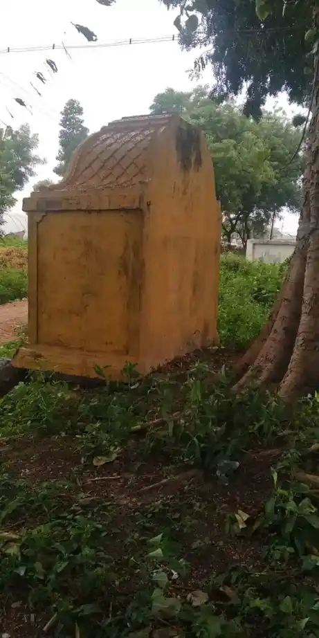 Arulmigu Arasadi Vinayagar Temple, Athiyur - 621108 Arulmigu Arasadi Vinayagar Temple, Athiyur - 621108, Perambalur - Ancient Temple Architecture and History Image 4
