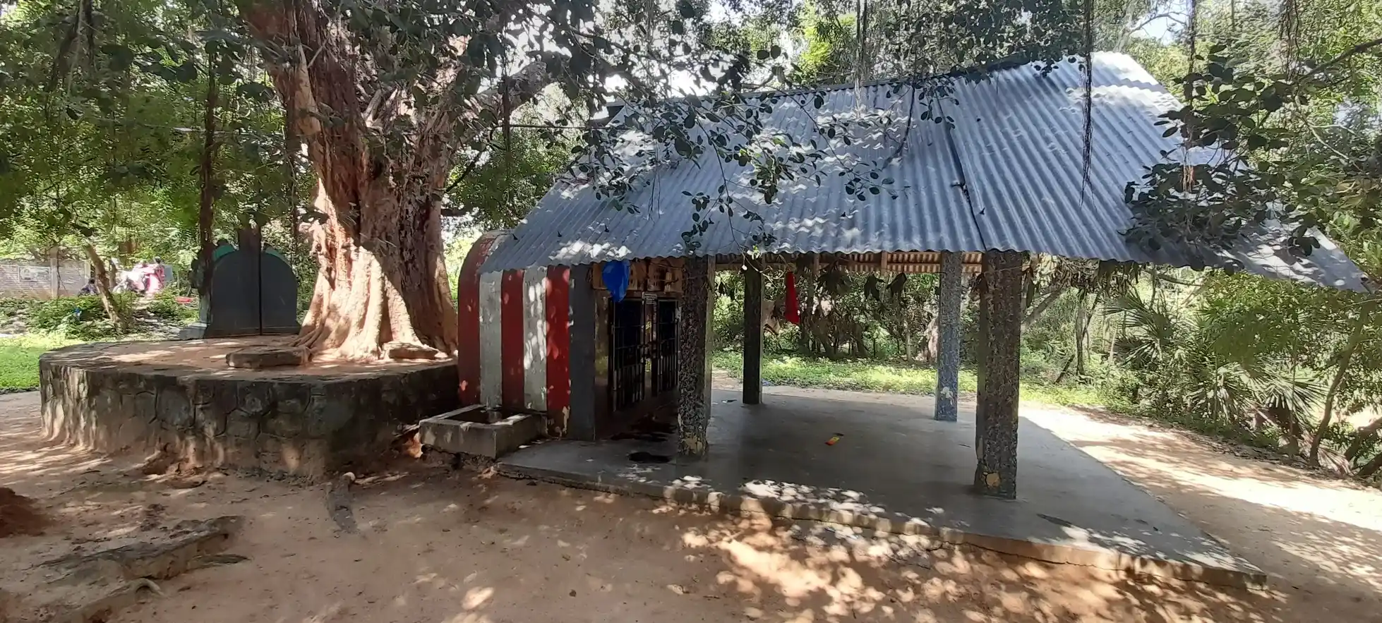 Arulmigu Arasadi Vinayagar Temple, Mudhaliyar Kuppam - 603302 அருள்மிகு அரசடி விநாயகர் திருக்கோயில், Mudhaliyar Kuppam - 603302, Chengalpattu - Ancient Temple Architecture and History Image 2