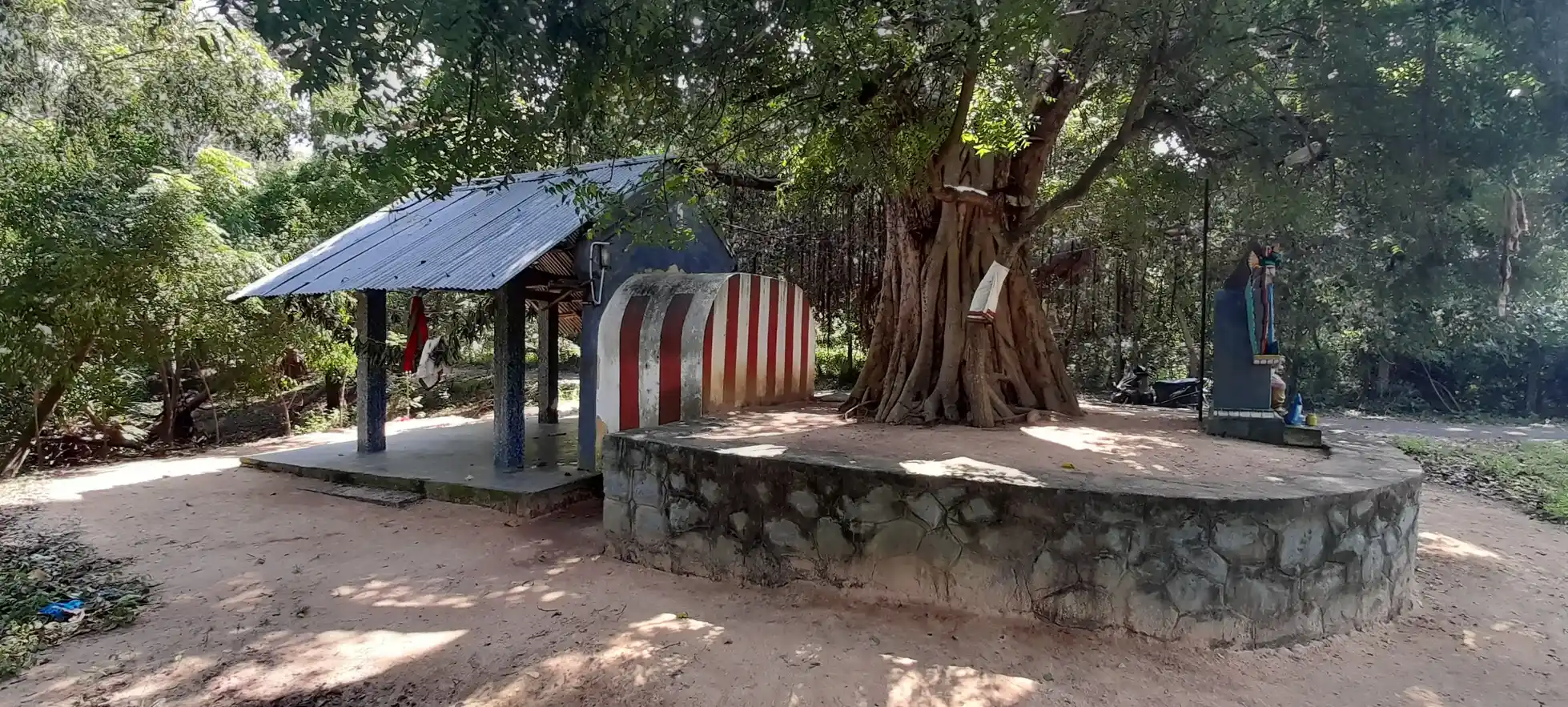 Arulmigu Arasadi Vinayagar Temple, Mudhaliyar Kuppam - 603302 அருள்மிகு அரசடி விநாயகர் திருக்கோயில், Mudhaliyar Kuppam - 603302, Chengalpattu - Ancient Temple Architecture and History Image 4