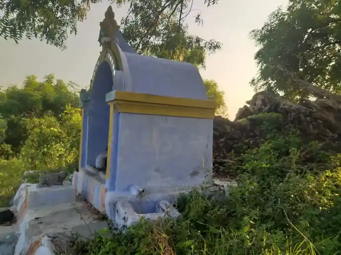 Arulmigu Arasadi Vinayagar Temple, Varavanai - 621301 அருள்மிகு அரசடி விநாயகர் திருக்கோயில், Varavanai - 621301, Karur - Ancient Temple Architecture and History Image 4