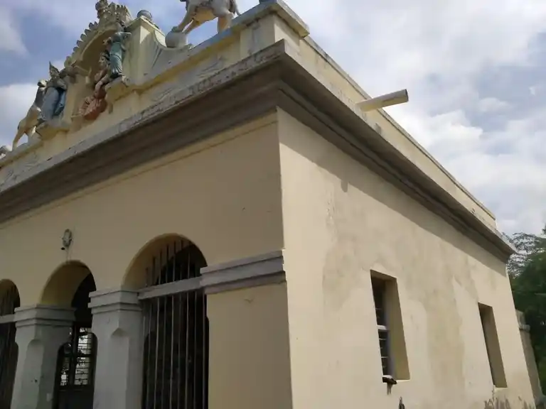 Arulmigu Arasaie Amman Temple, Veethi Vadangam - 620013 Arulmigu Arasaie Amman Temple, Veethi Vadangam, Veethi Vadangam - 620013, Thiruchirappalli - Ancient Temple Architecture and History Image 3