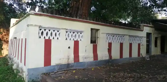 Arulmigu Arasalvar Temple, Near L.I.C Office, On The Bank Of Chittaru, Tenkasi - 627811