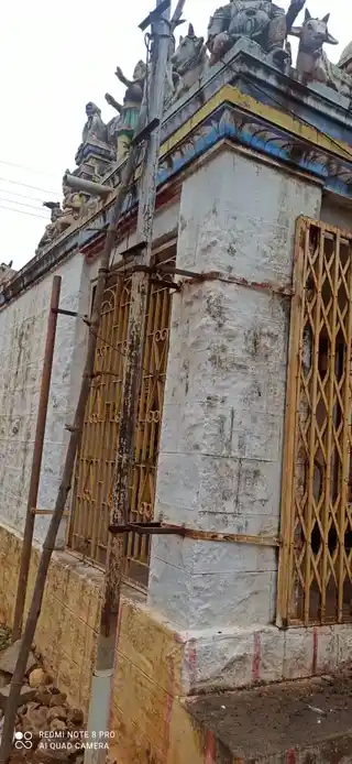 Arulmigu Arasaradi Vinayagar Temple, Aalampatti - 621311 அருள்மிகு அரசரடி விநாயகர் திருக்கோயில், Aalampatti - 621311, Thiruchirappalli - Ancient Temple Architecture and History Image 4