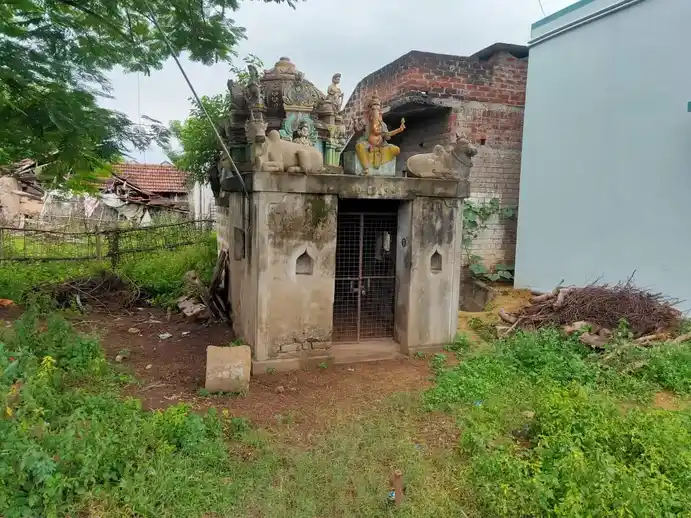 Arulmigu Arasaradi Vinayagar Temple, Periyavenmani - 621704 Arulmigu Arasaradi Vinayagar Temple, Periyavenmani - 621704, Perambalur - Ancient Temple Architecture and History Image 2