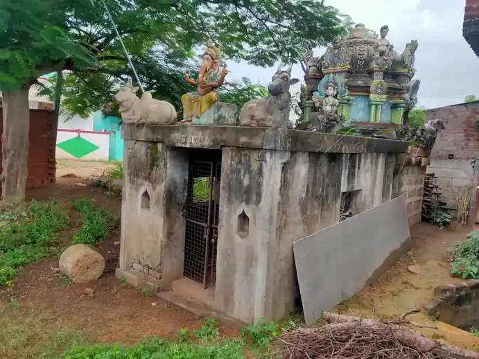 Arulmigu Arasaradi Vinayagar Temple, Periyavenmani - 621704 Arulmigu Arasaradi Vinayagar Temple, Periyavenmani - 621704, Perambalur - Ancient Temple Architecture and History Image 3