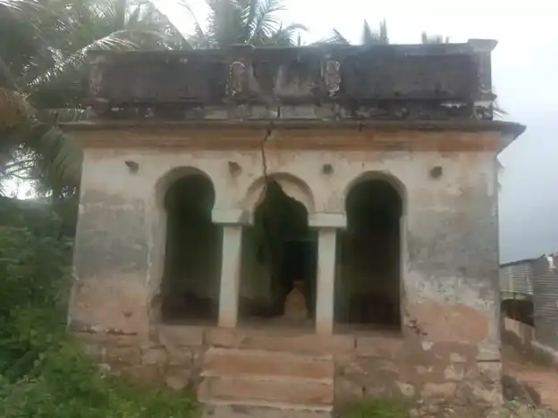 Arulmigu Arasaradi Vinayagar Temple, Unjampatti - 625533 அருள்மிகு அரசரடி விநாயகர் கோயில், ஊஞ்சாம்பட்டி - 625533, Theni - Ancient Temple Architecture and History Image 3