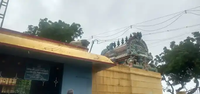 Arulmigu Arasukaathapidaari Temple, Thiruverumbur - 620013 Arulmigu Arasukaathapidaari Temple, Thiruverumbur - 620013, Thiruchirappalli - Ancient Temple Architecture and History Image 4