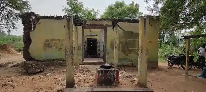 Arulmigu Aravandiammantemple, Poiyamani, Nagavaram - 639100 Arulmigu AravandiammanTemple, பொய்யாமணி, நங்கவரம் - 639100, Karur - Ancient Temple Architecture and History Image 3