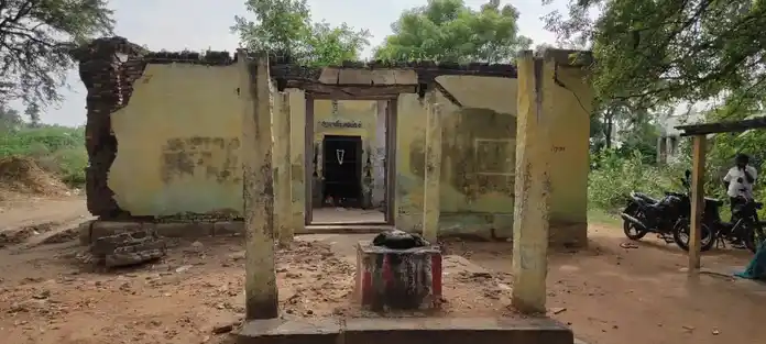 Arulmigu Aravandiammantemple, Poiyamani, Nagavaram - 639100 Arulmigu AravandiammanTemple, பொய்யாமணி, நங்கவரம் - 639100, Karur - Ancient Temple Architecture and History Image 4