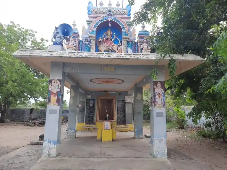Arulmigu Ariya Natchiamman Temple, Melapandiyapuram - 628302 அருள்மிகு அரியநாச்சியம்மன் திருக்கோயில், Melapandiyapuram - 628302, Thoothukudi - Ancient Temple Architecture and History Image 4