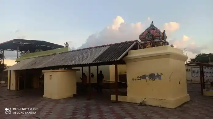 Arulmigu Ariyankavu Sastha Temple, Vitilapuram - 628809 அருள்மிகு ஆரியங்காவு சாஸ்தா திருக்கோயில், Vitilapuram - 628809, Thoothukudi - Ancient Temple Architecture and History Image 2