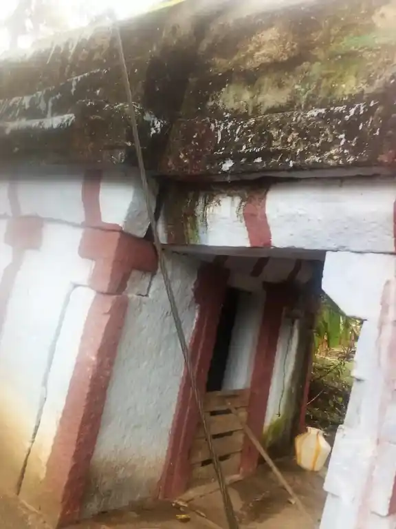 Arulmigu Artha Kandan Sastha Temple, Karakandeswaram, Thirunainarkurichi - 629175 Arulmigu Artha Kandan Sastha Temple, Karakandeswaram, Thirunainarkurichi - 629175, Kanyakumari - Ancient Temple Architecture and History Image 2