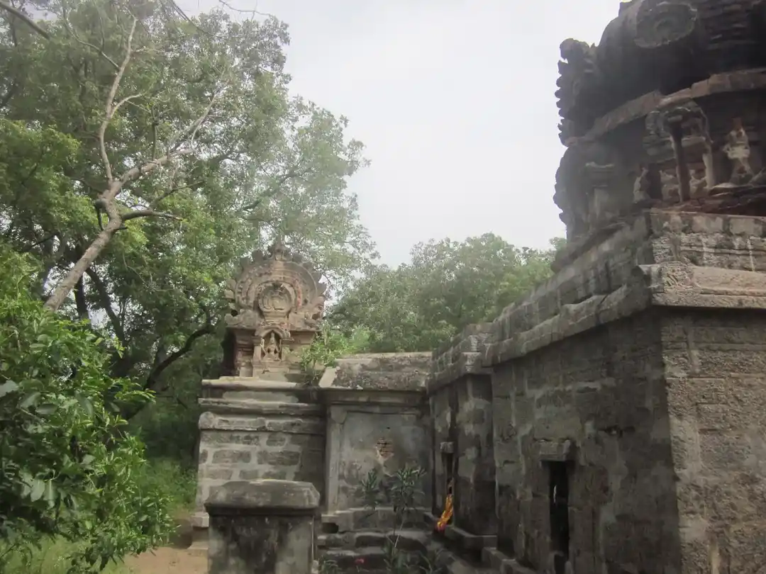 Arulmigu Arthanaadheeswarar Temple, Kurur - 606213