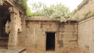 Arulmigu Arthanaadheeswarar Temple, Ulagiya Nallur, Ulagiya Nallur - 606204 அருள்மிகு அர்த்தநாரீஸ்வரர் திருக்கோயில், Ulagiya Nallur, Ulagiya Nallur - 606204, Kallakurichi - Ancient Temple Architecture and History Image 2