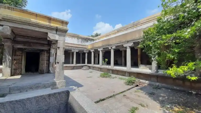 Arulmigu Arthanaeeswarar Temple, Elavanasoorkottai - 607202 அருள்மிகு அர்த்தநாரீஸ்வரர் திருக்கோயில், எலவனாசூர்கோட்டை - 607202, Kallakurichi - Ancient Temple Architecture and History Image 5