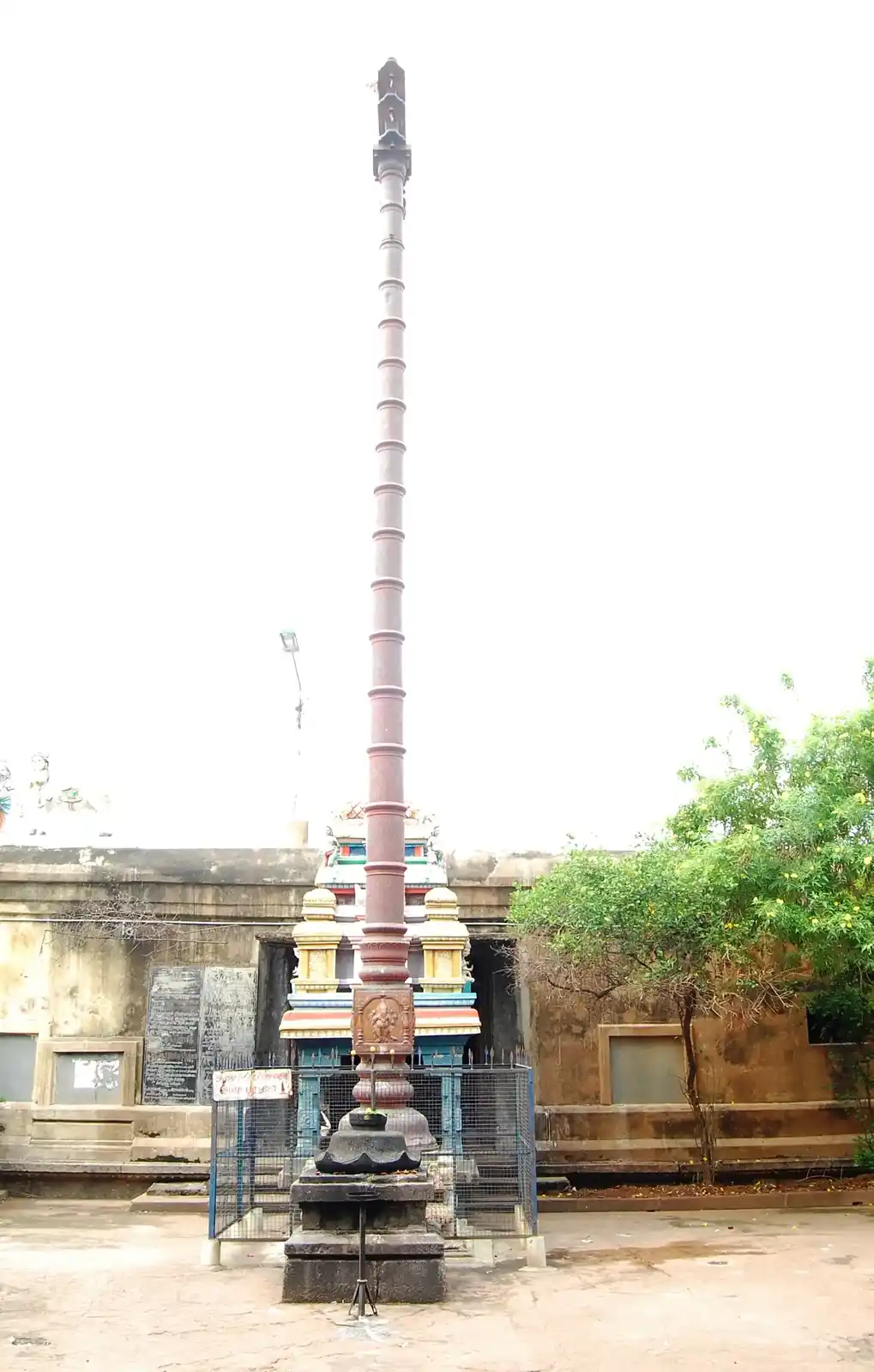 Arulmigu Arthanarieswarar Temple, Rishivandhiyam - 606205 அருள்மிகு அர்த்தநாரீஸ்வரர் திருக்கோயில், ரிஷிவந்தியம் - 606205, Kallakurichi - Ancient Temple Architecture and History Image 3