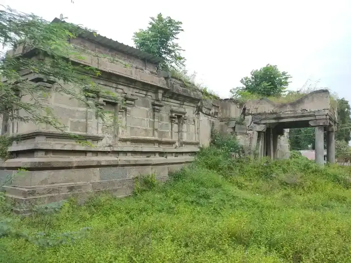 Arulmigu Arulaleeswarar Temple, Azhisoor - 603406